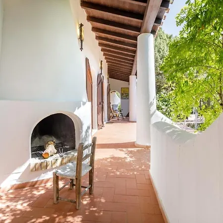 Ferienhaus Patrizia Con Piscina E Parco Area Chia *